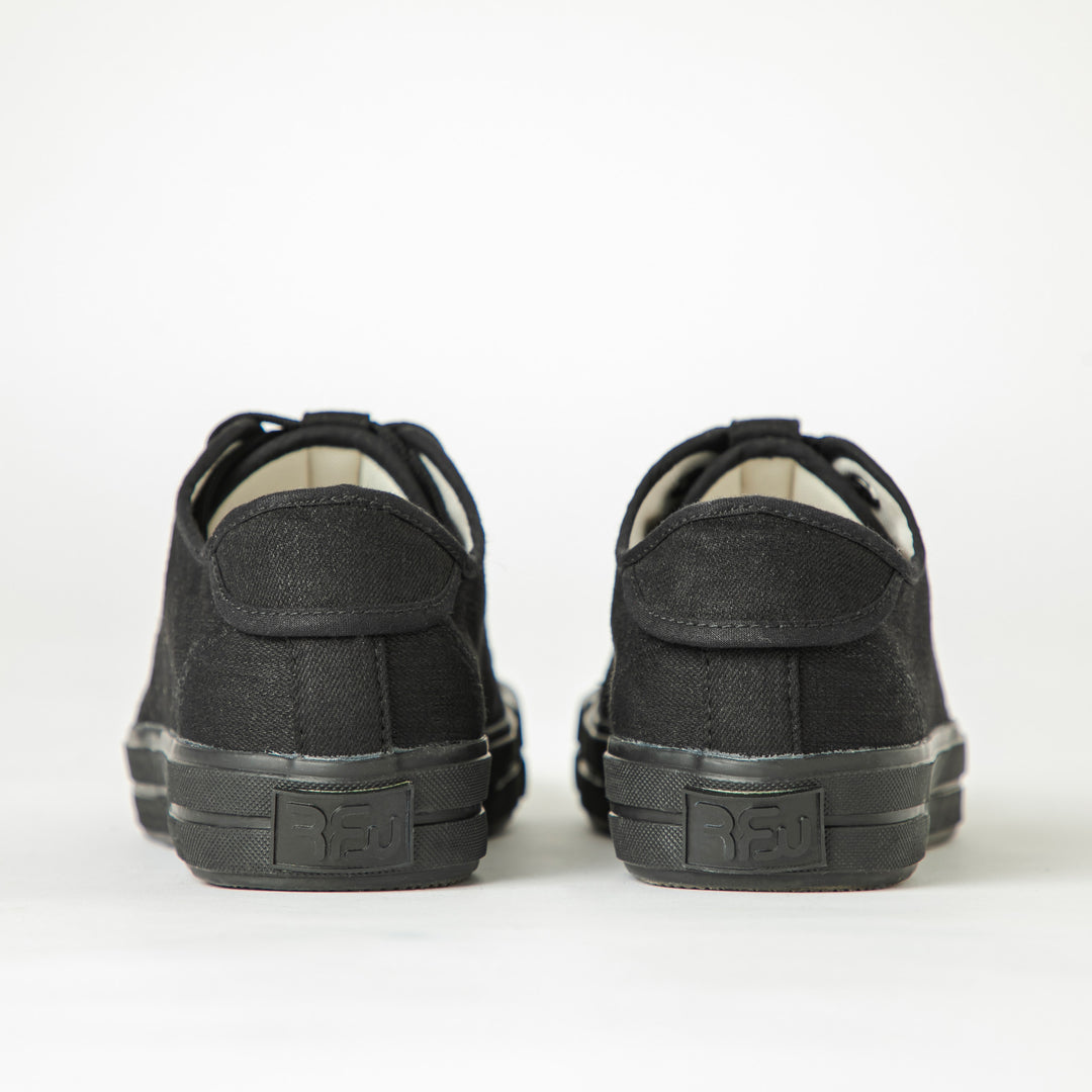 ハイキックスニーカー / ブラック