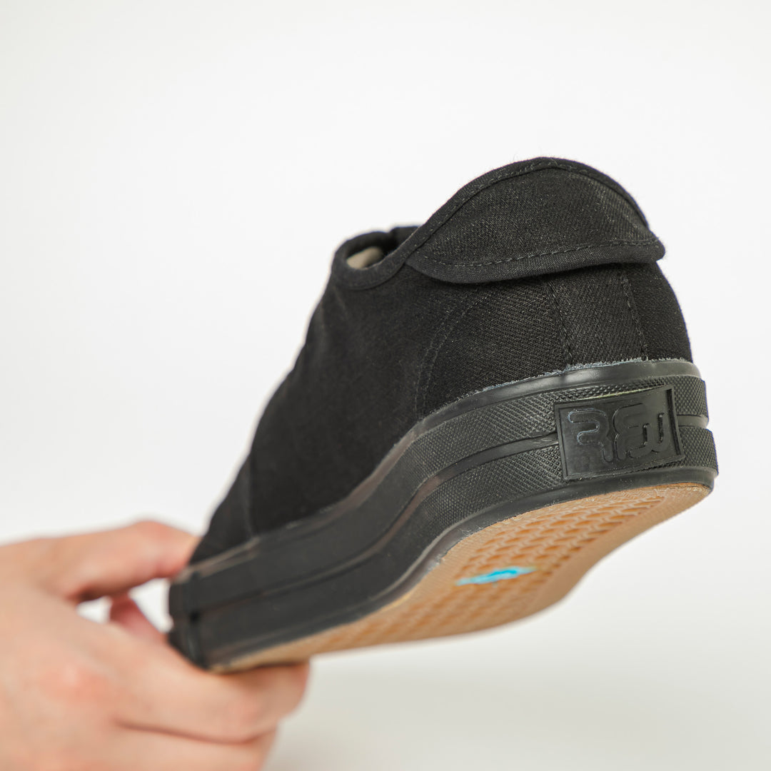 ハイキックスニーカー / ブラック