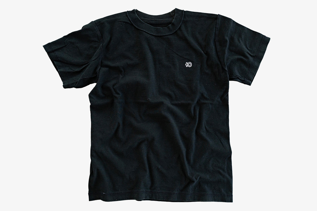 【ROLE YOURS】半袖Tシャツ / ブラック / レディースMサイズ相当