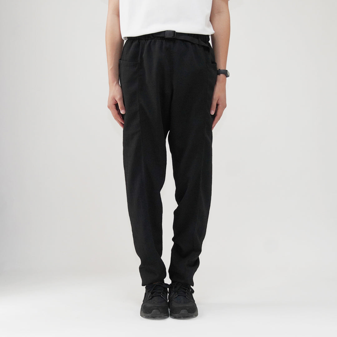 【穿いているときに風を感じる通気性】アミードパンツ / ブラック