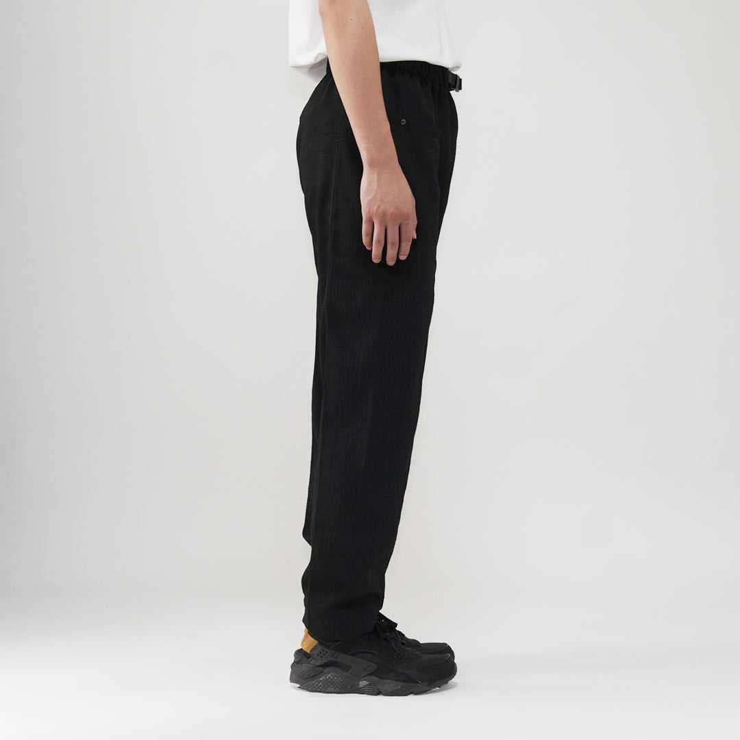 【穿いているときに風を感じる通気性】アミードパンツ / ブラック
