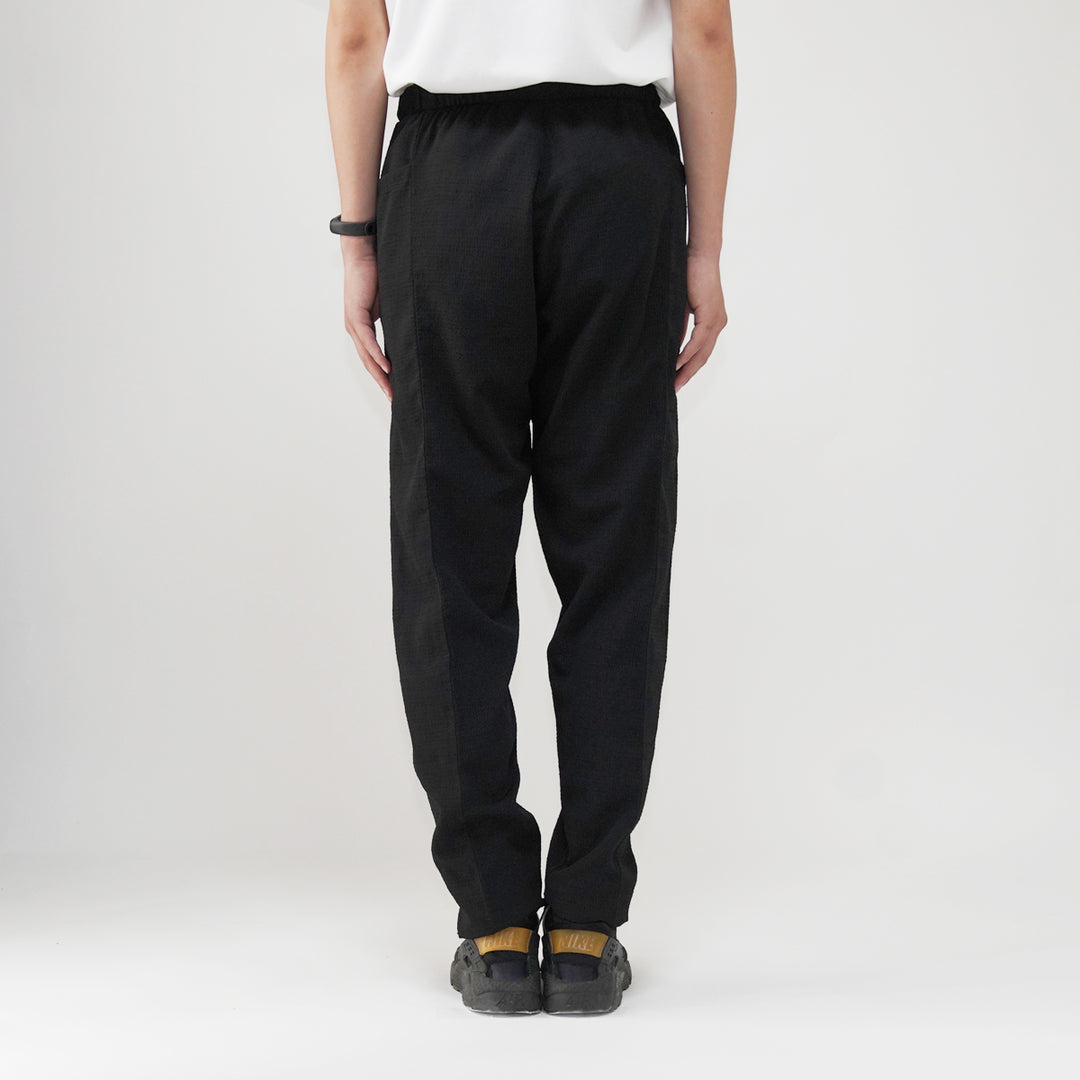 【穿いているときに風を感じる通気性】アミードパンツ / ブラック