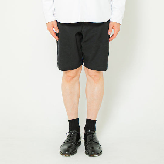 【フォーマルな見た目なのに疲れない穿き心地】「着たくないのに、毎日着てしまう」ショートパンツ/ ブラック