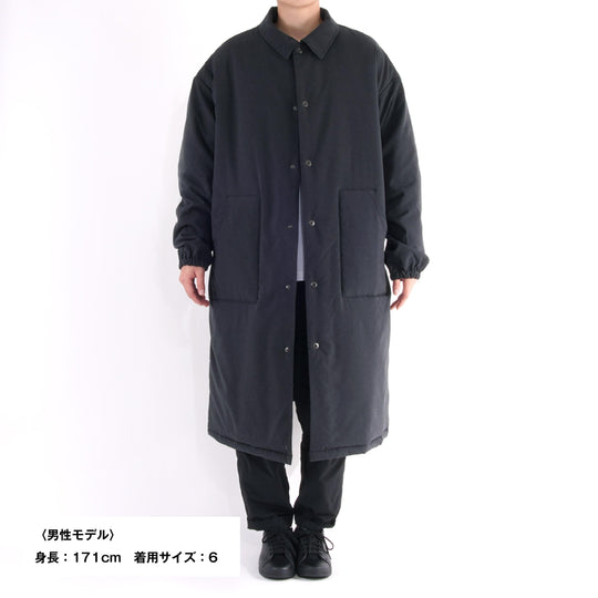 【寒さから身を守る、布団生まれのディフェンス力】ディフェンダー ロングコート / ブラック