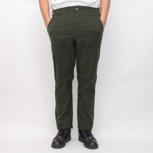 【フォーマルな見た目なのに疲れない穿き心地】「着たくないのに、毎日着てしまう」パンツ / ダークグリーン