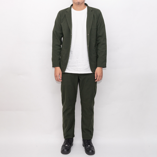 【フォーマルな見た目なのに疲れない穿き心地】「着たくないのに、毎日着てしまう」パンツ / ダークグリーン