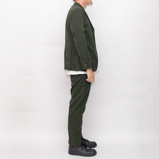 【フォーマルな見た目なのに疲れない穿き心地】「着たくないのに、毎日着てしまう」パンツ / ダークグリーン