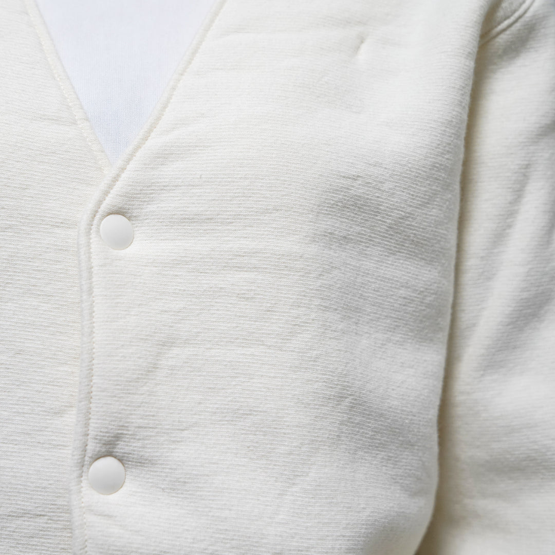 【毛布生まれのふんわりとした肌ざわりと暖かさ】モフ カーディガン / ホワイト