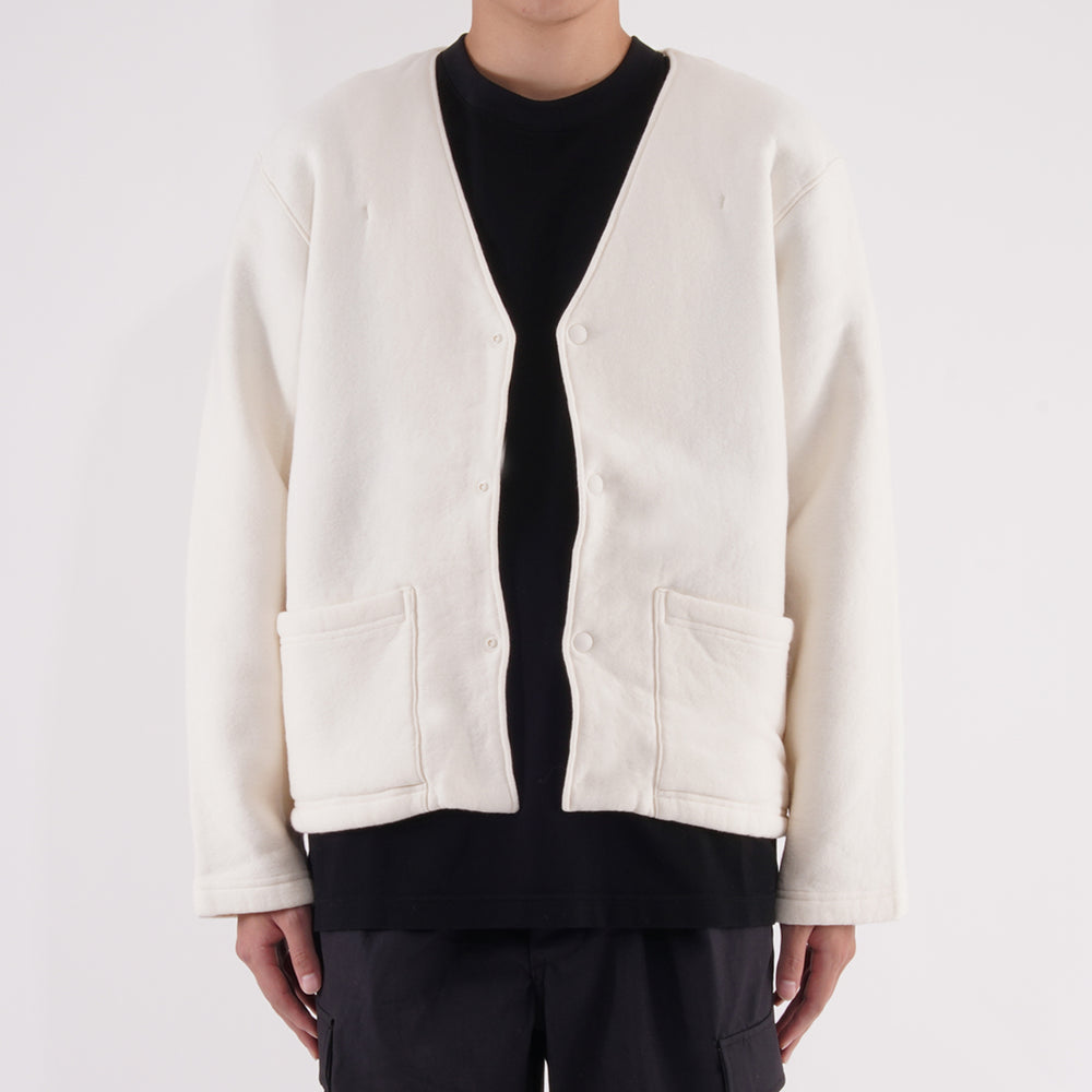 【毛布生まれのふんわりとした肌ざわりと暖かさ】モフ カーディガン / ホワイト