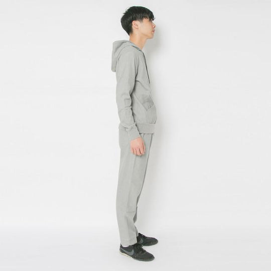 【水や汚れを寄せ付けない、ふつうの見た目のパーカー】ワンスウィング パーカー / グレー